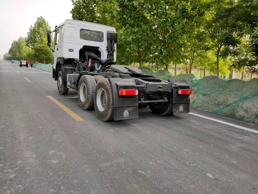 سینوتروک استفاده شده و تراکتور کامیون 6 * 4 با نوع انتقال دستی