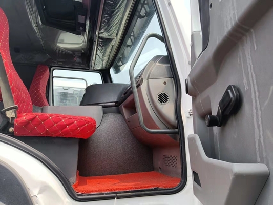 10 چرخ استفاده شده تراکتور کامیون HOWO سر کامیون 376-420HP با طراحی لاستیک بدون لوله