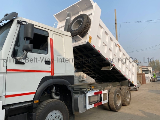 سیاست بازپرداخت Sinotruk HOWO کامیون 371HP 25-30 تن بارگیری 5.4m انتقال دستی