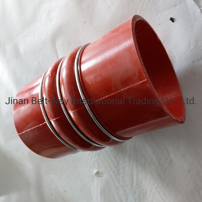 دلار پرداخت پشتیبانی شده Sinotruk HOWO قطعات کامیون Intercooler Outlet Hose Wg9719530108